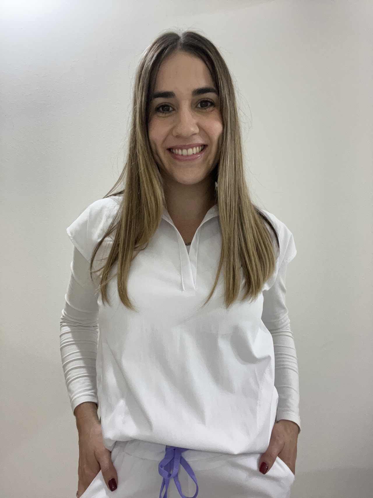 Evaluación postural y atención personalizada con la profesional kinesióloga